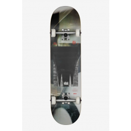 Globe G1 Inside Out 8,125" window pain skate completo